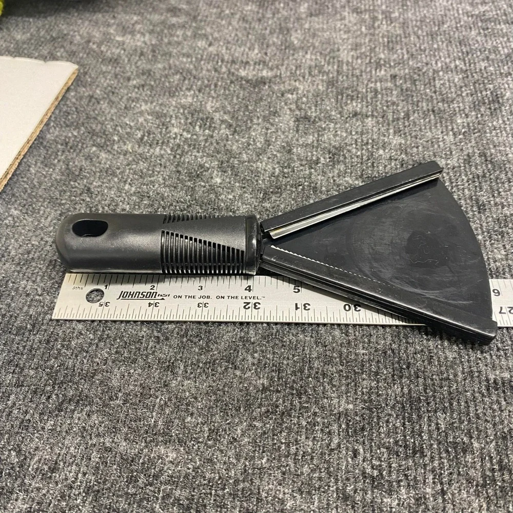 Unbranded black plastic